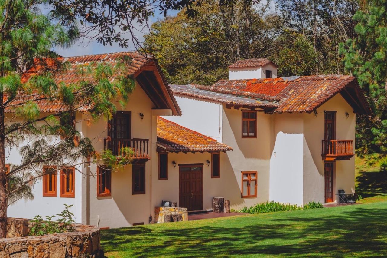 Cortijo La Casona & Bungalow Al Pie De La Montana San Cristobal de las Casas Bagian luar foto