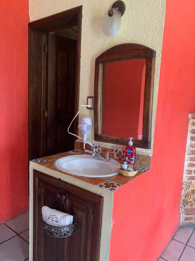 Cortijo La Casona & Bungalow Al Pie De La Montana San Cristobal de las Casas Bagian luar foto